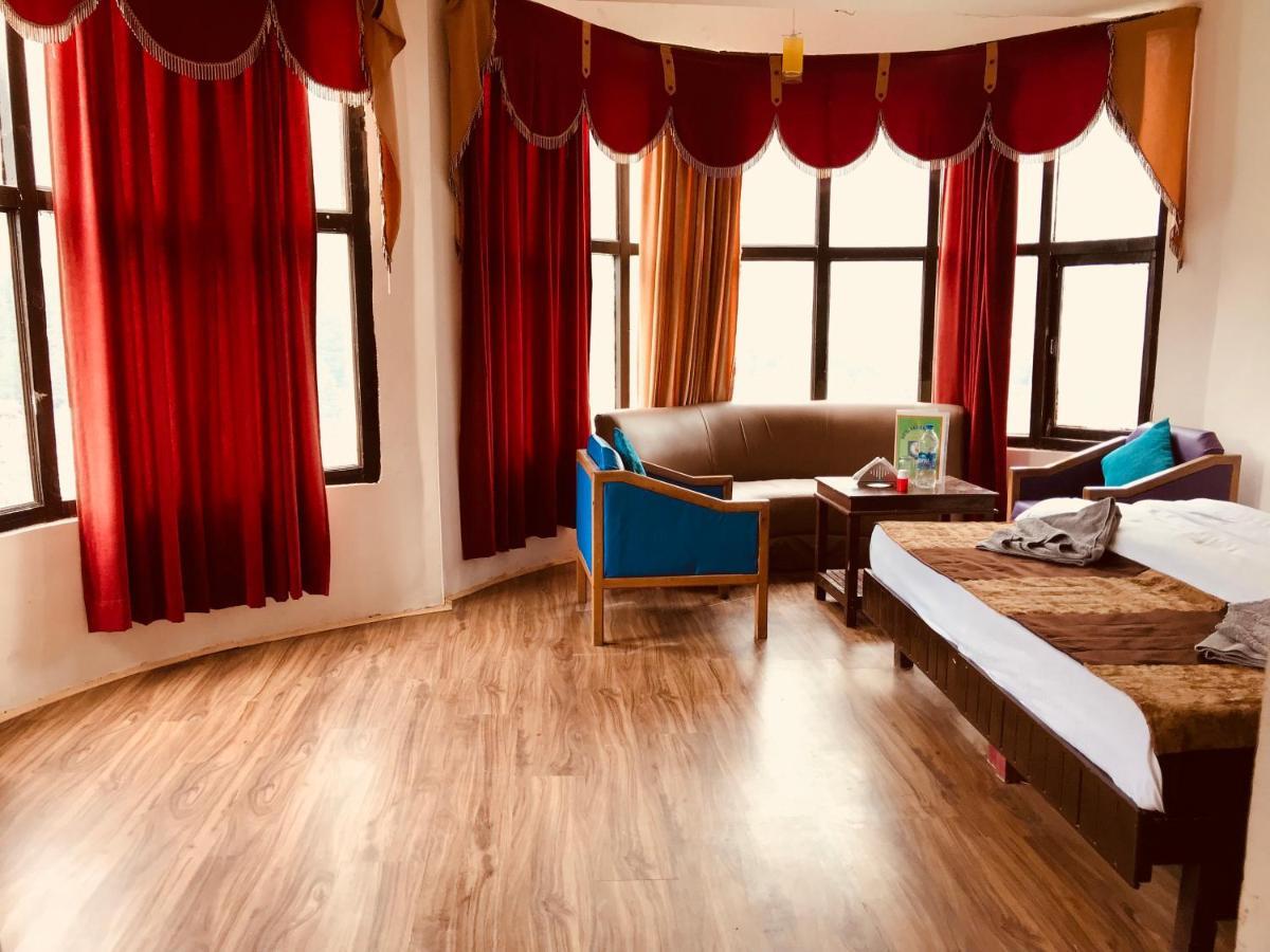 Hotel Hadimba - In City Center Manāli Eksteriør billede